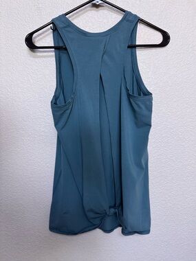 Lululemon Knotted Open Back Tank Women’s 6 Sea Scape